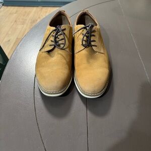 Men's Lace-Up Derby Shoes in Tan Nubuck Suede